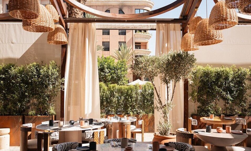 Nous étions à Marrakech pour tester Mizaan, la nouvelle table  à l&rsquo;équilibre parfait entre tradition marocaine et audace contemporaine