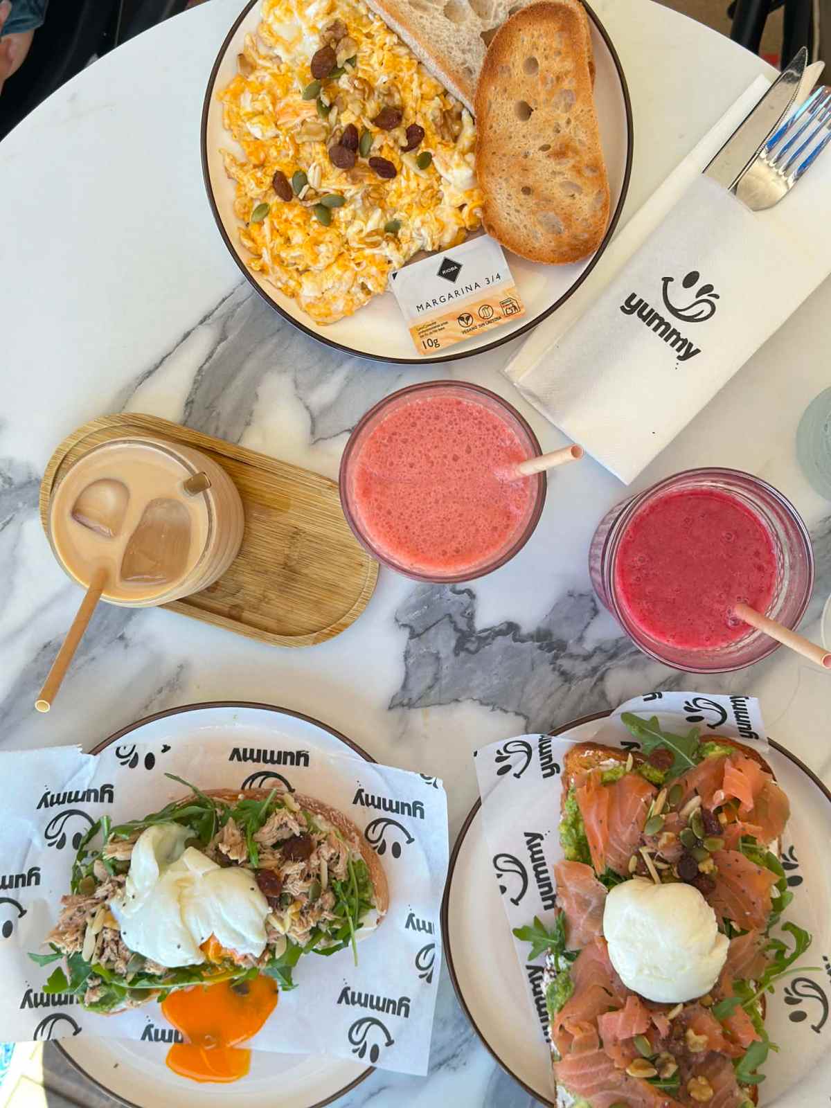 Yummy : l’adresse brunch de Benidorm face à la mer qui fait vraiment du bien